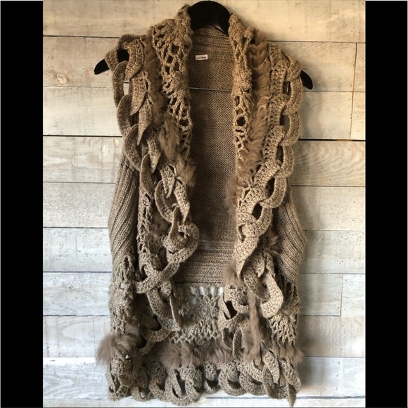 🎯HOST PICK🎯- Crochet sweater 🧶 - Picture 2 of 12